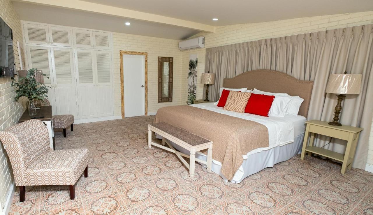 Angeli Gardens Boutique Hotel ซานเปโดร ซูลา ภายนอก รูปภาพ